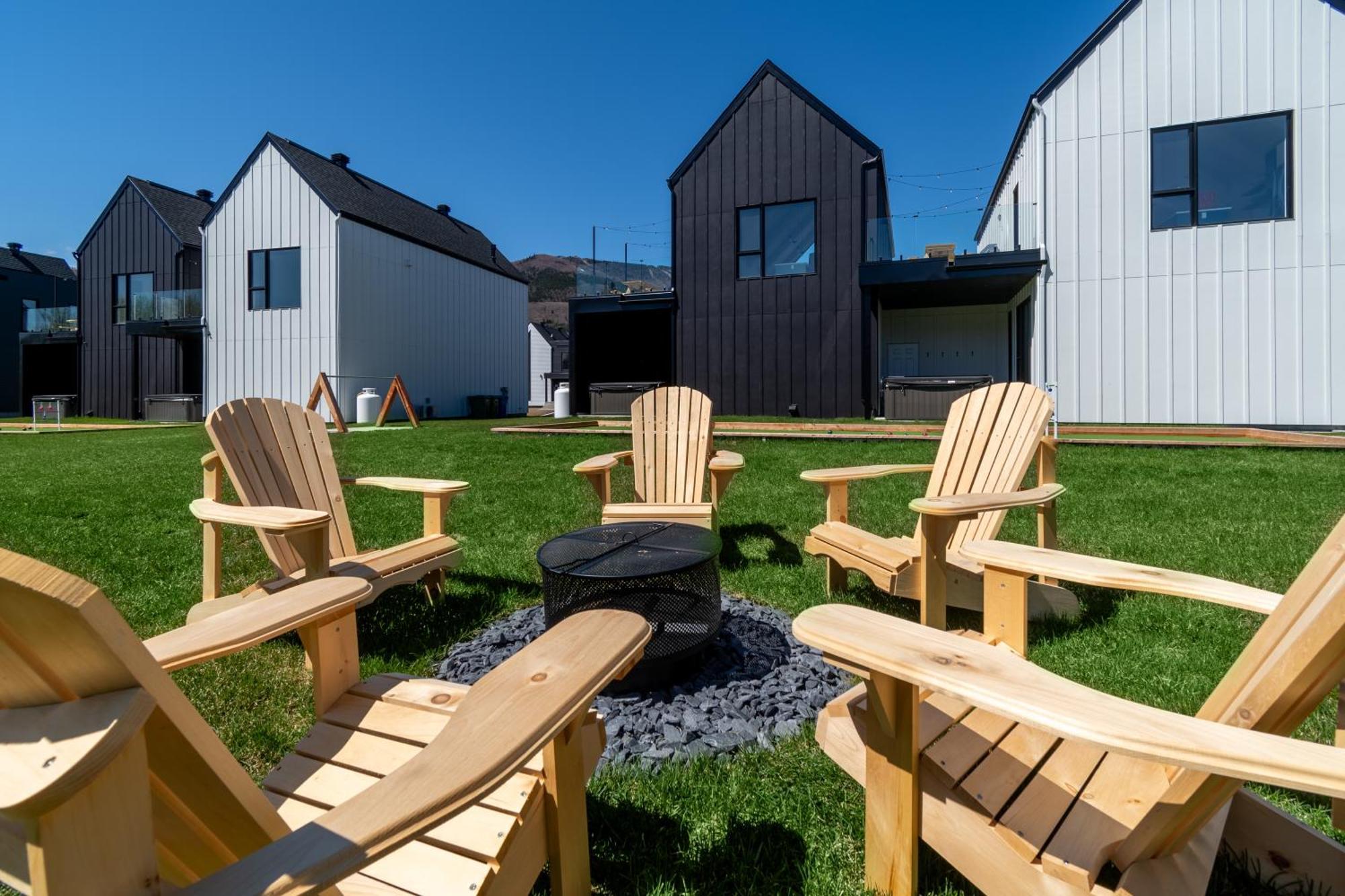 Sofa Villas Mont Sainte-Anne ボーブレ エクステリア 写真
