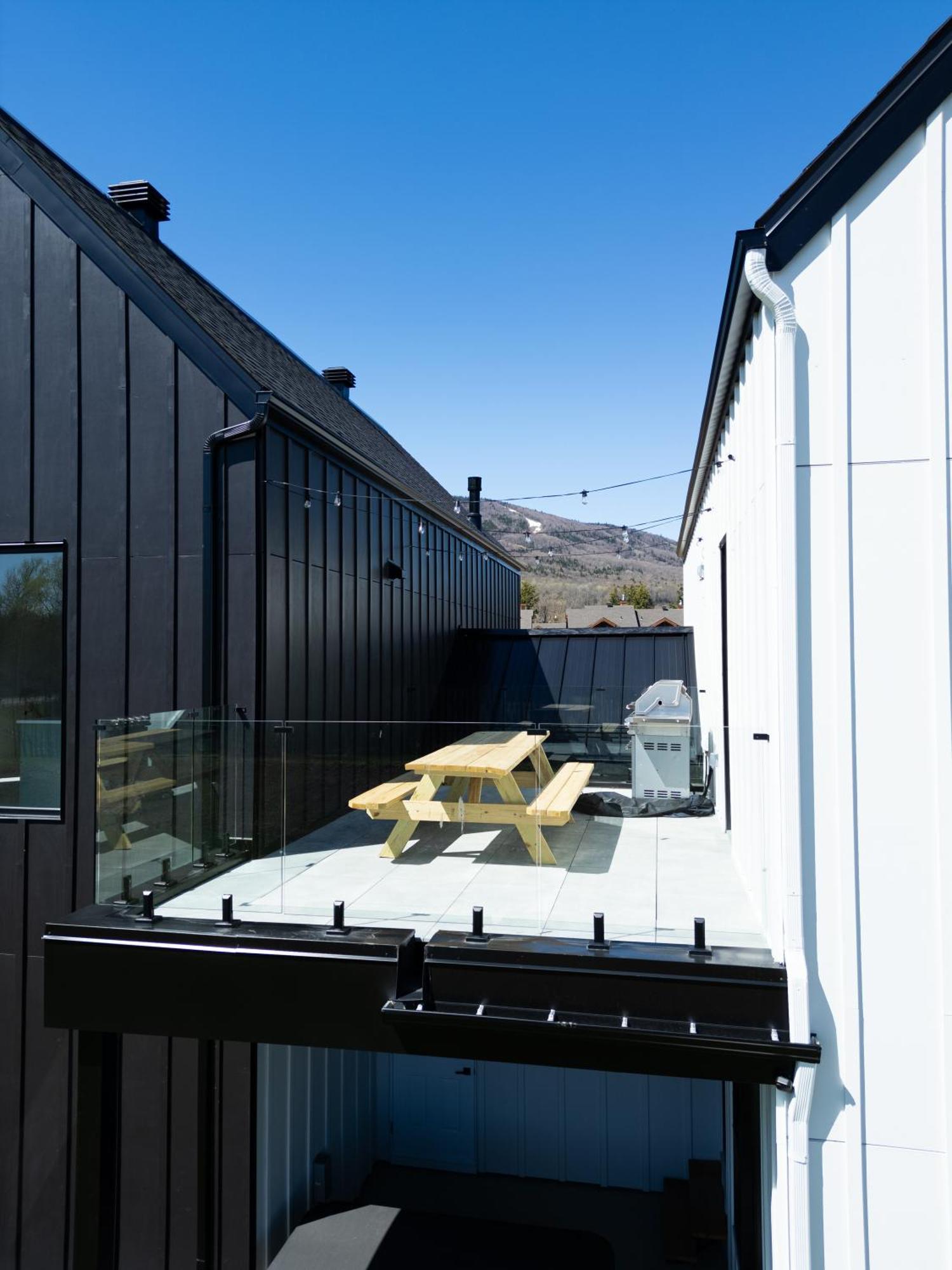 Sofa Villas Mont Sainte-Anne ボーブレ エクステリア 写真